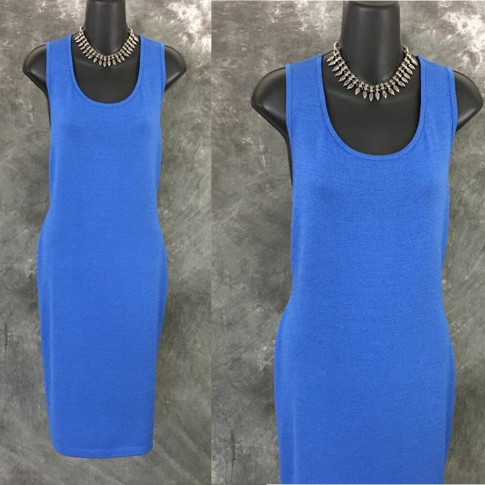 BEAUTIFUL St John collection knit blue dress size 10